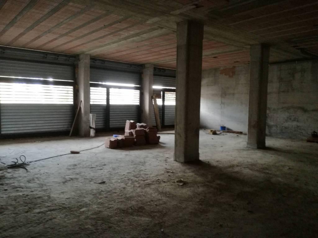 Negozio in , Atripalda, {3} - Foto 2