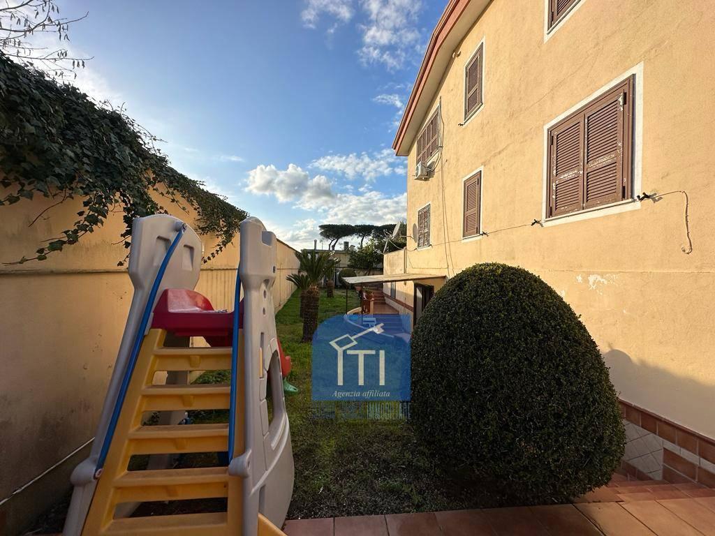 Casa indipendente in vendita a Giugliano In Campania