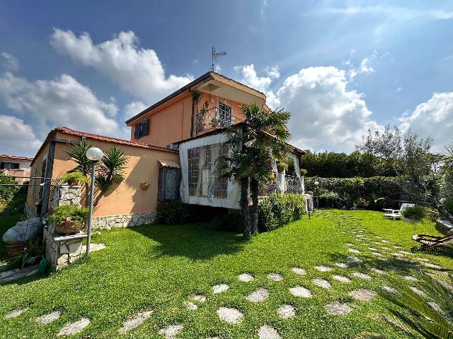 Villa in Località Parco della Noce, Giugliano in Campania - Foto 1