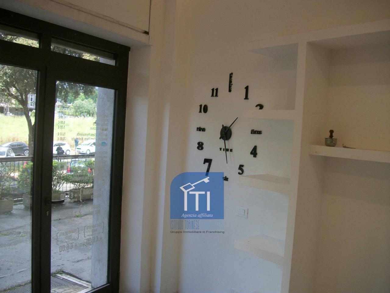 Negozio in Via Capitan Bavastro 74, Roma, {3} - Foto 1