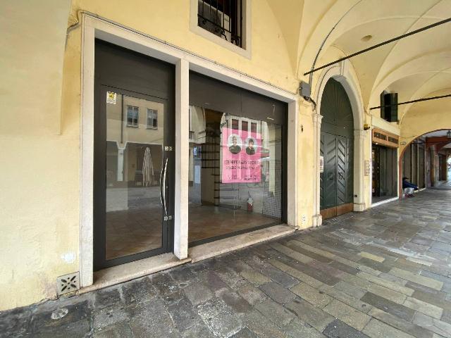 Geschäft in Via Umberto I, Padova - Foto 1