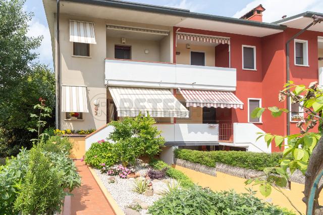 Villa a schiera in Via Aldo Moro 33, Monticello Conte Otto - Foto 1