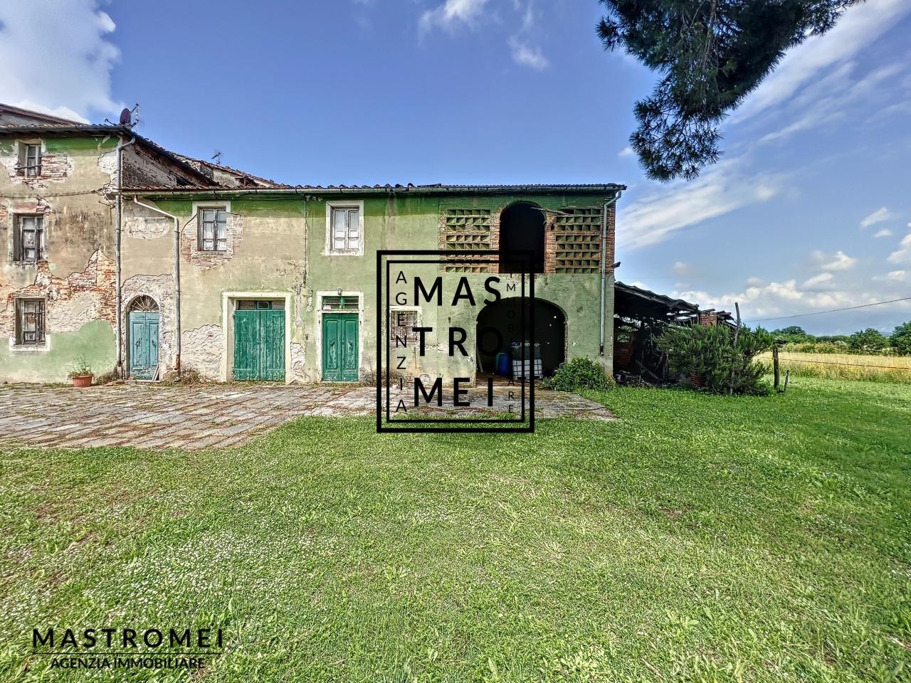 Terreno con rustico in vendita a Castelfranco Di Sotto