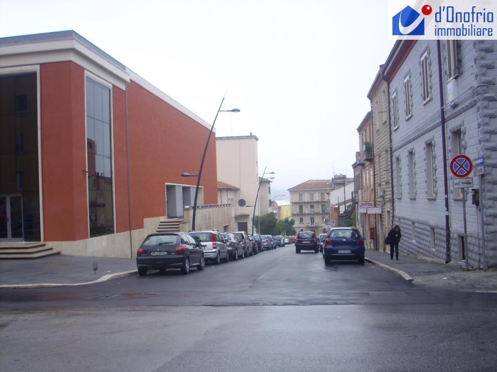 Locale commerciale in , Campobasso, {3} - Foto 1