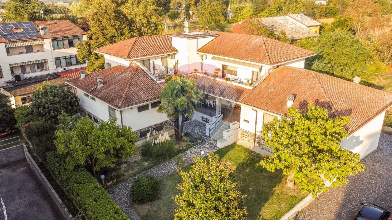 Villa a schiera in vendita a Parma