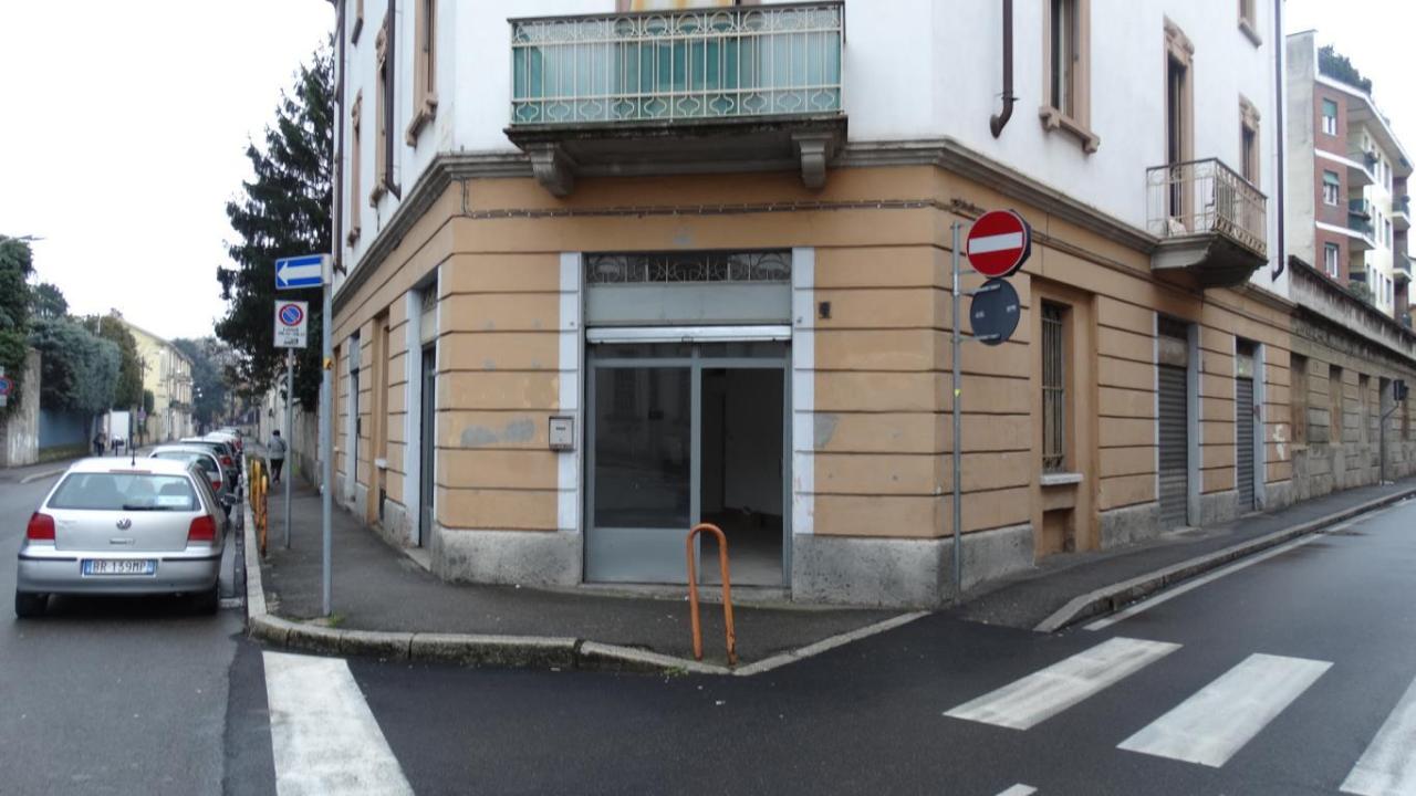 Ufficio in Via Cattaneo 15, Monza, {3} - Foto 1