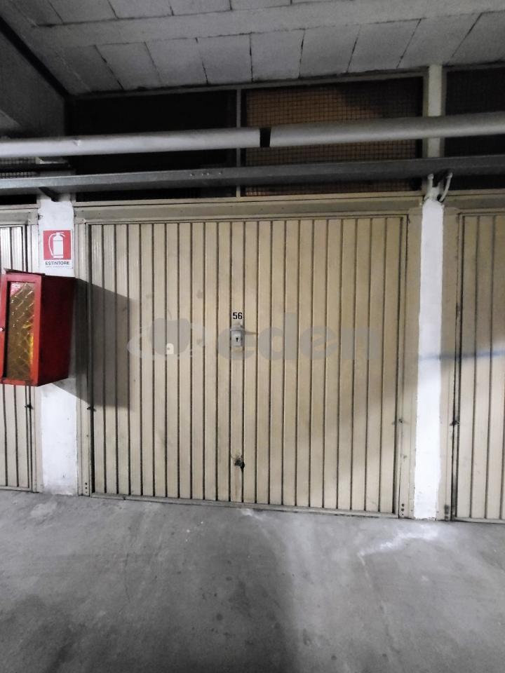 Parcheggio chiuso in vendita a Modena