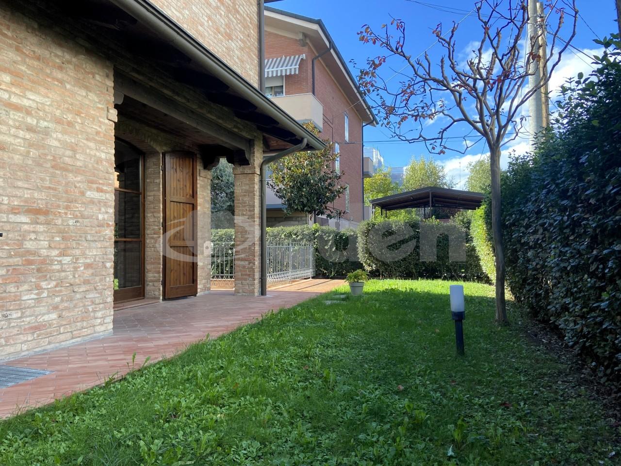 Villa a schiera in vendita a Castelfranco Emilia