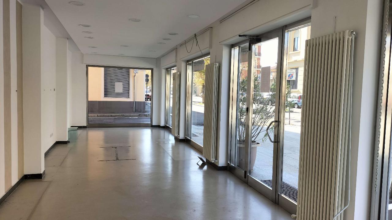Negozio in Viale Buridani 1/B, Venaria Reale, {3} - Foto 2