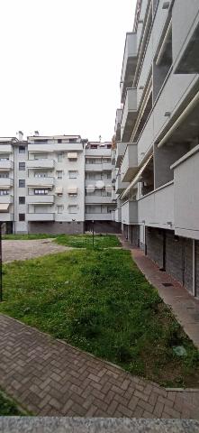 Bilocale in Via Saragat 12/a, Tavazzano con Villavesco - Foto 1