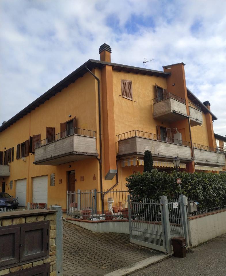 Villa a schiera in vendita a Sassoferrato