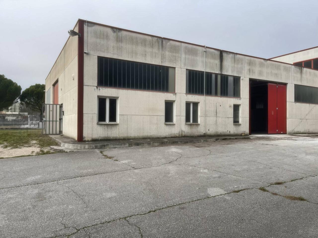 Capannone in Zona Artigianale Fornaci 5, Sassoferrato, {3} - Foto 1