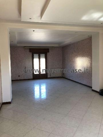 4-room flat in {3}, - Photo 1