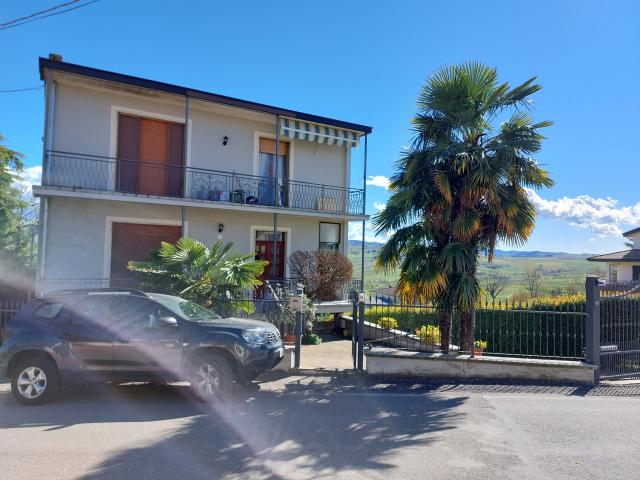 Detached house, San Damiano al Colle - Photo 1