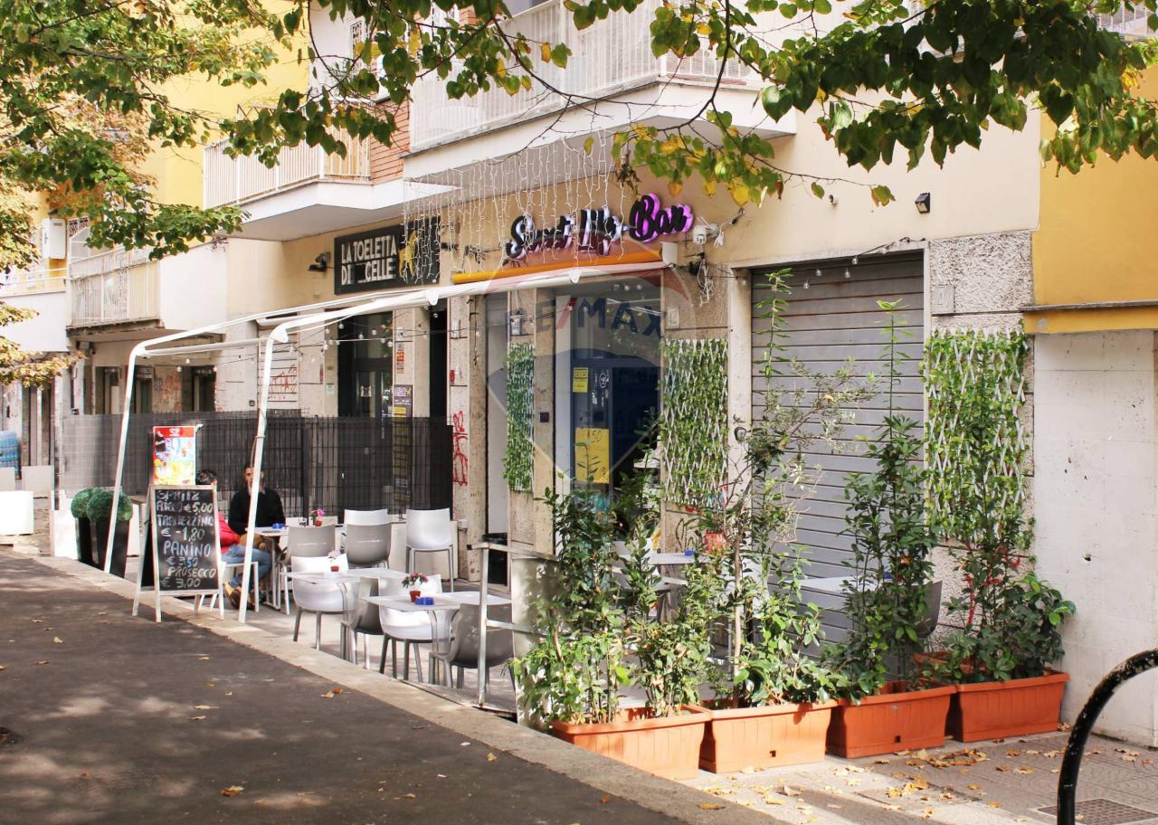 Bar in Viale delle Orchidee 42, Roma - Foto 1