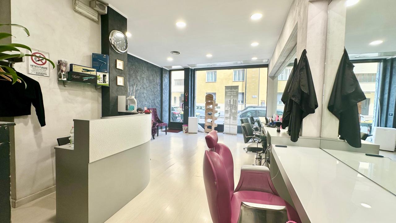 Parrucchiere in Corso Vercelli 388, Torino, {3} - Foto 1