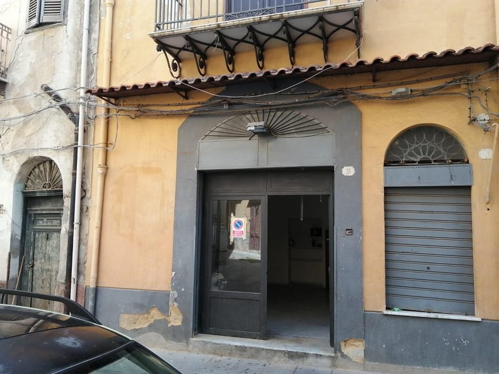 Locale commerciale in Via Bagni 29, Termini Imerese, {3} - Foto 1