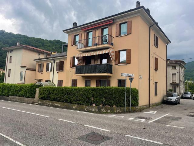 3-room flat in Via Pasubio, Valdagno - Photo 1