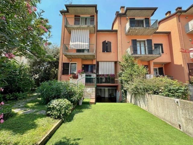 Terraced house in Viale dello Sport, 54, Castelgomberto - Photo 1