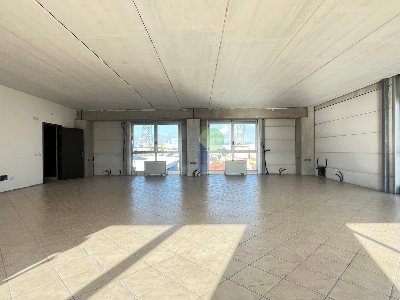 Ufficio in Via delle Cateratte 105, Livorno, {3} - Foto 2