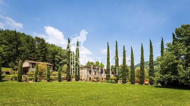 Country house or cottage, Lucca - Photo 1