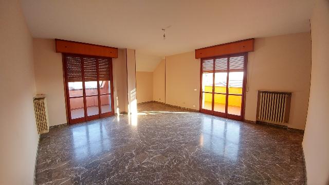 Penthouse in Via Frosinone 9, Modena - Photo 1