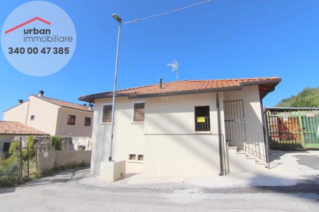 Detached house in {3}, Via Castel dell'Ovo - Photo 1