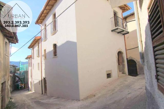 Detached house in {3}, Via Vico Castellano 3 - Photo 1