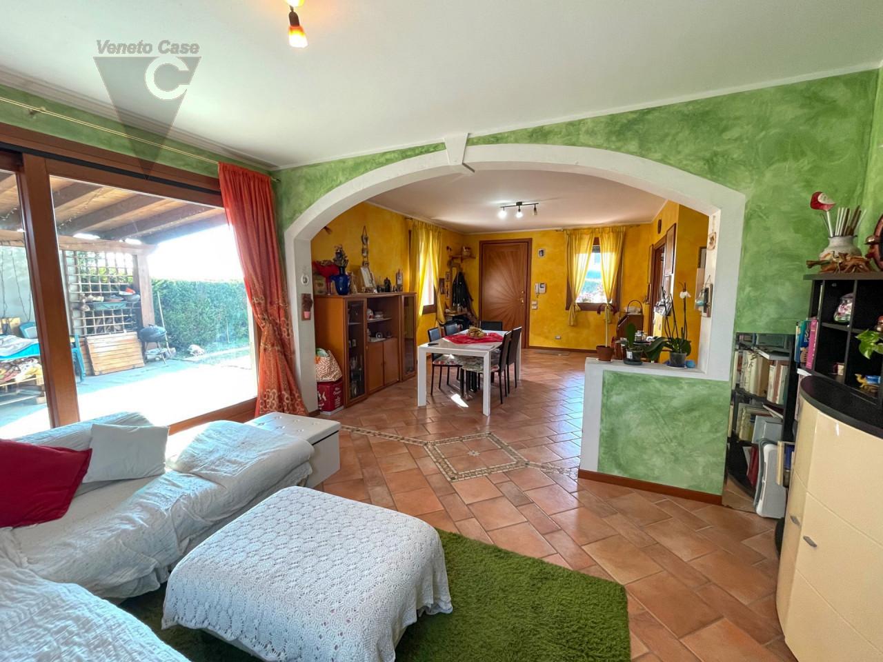 Villa in vendita a Legnaro