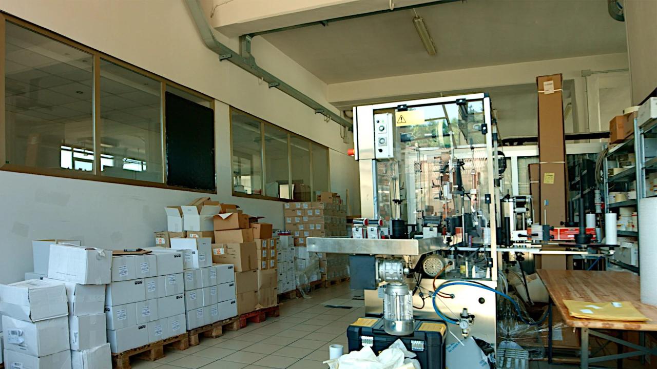 Laboratorio in vendita a Canale