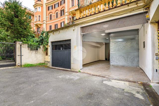 Garage or car box in {3}, Corso Trieste 86 - Photo 1