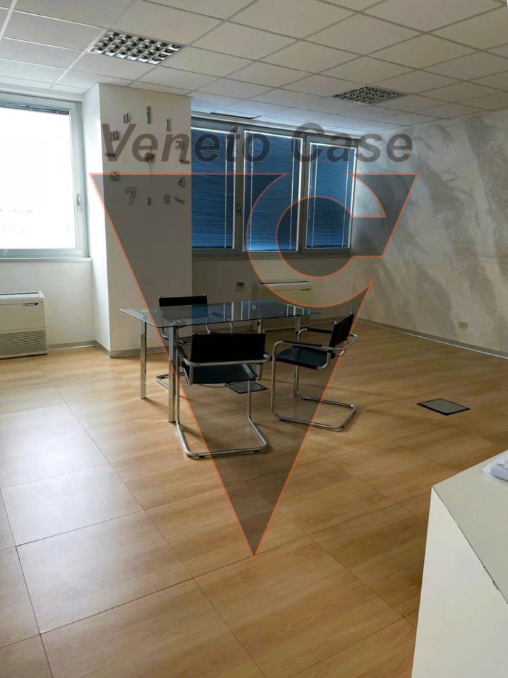 Ufficio in Corso Stati Uniti, Padova, {3} - Foto 1