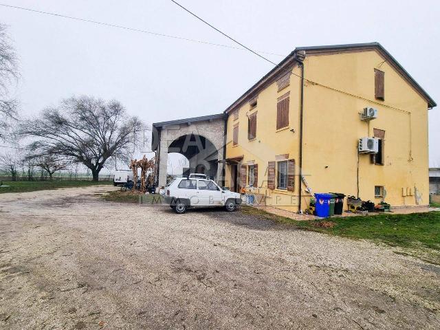 Mansion in Via Mazzalupi 43, Concordia sulla Secchia - Photo 1