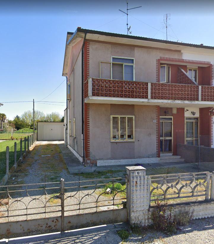 Porzione di casa in vendita a Riva del Po
