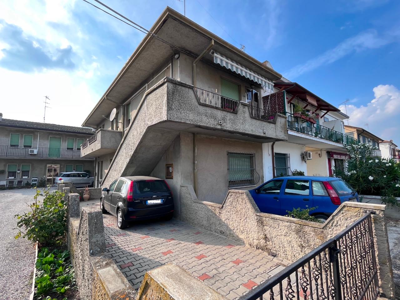 Appartamento in vendita a Riva del Po