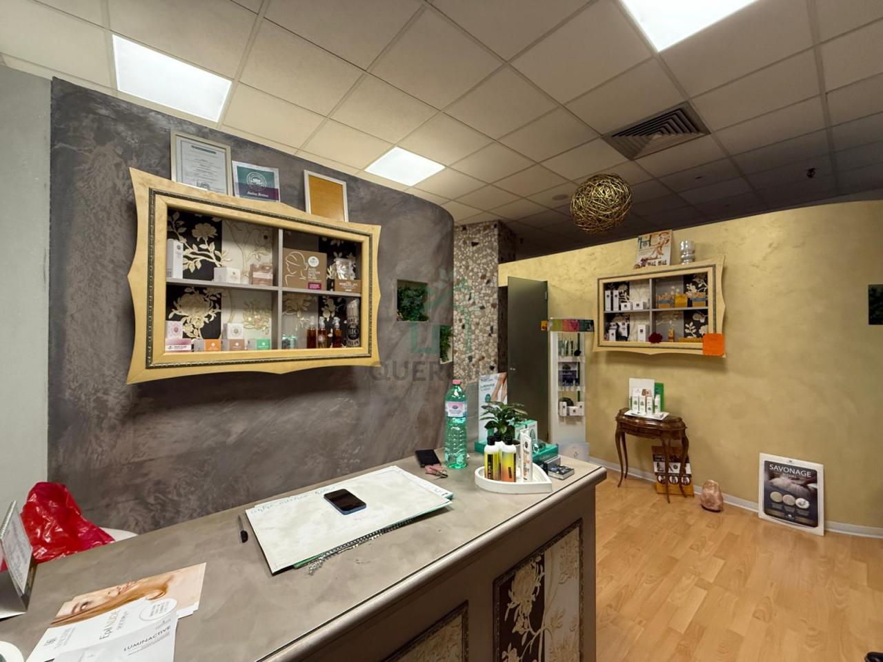 Solarium in Viale del Lavoro, San Martino Buon Albergo, {3} - Foto 1