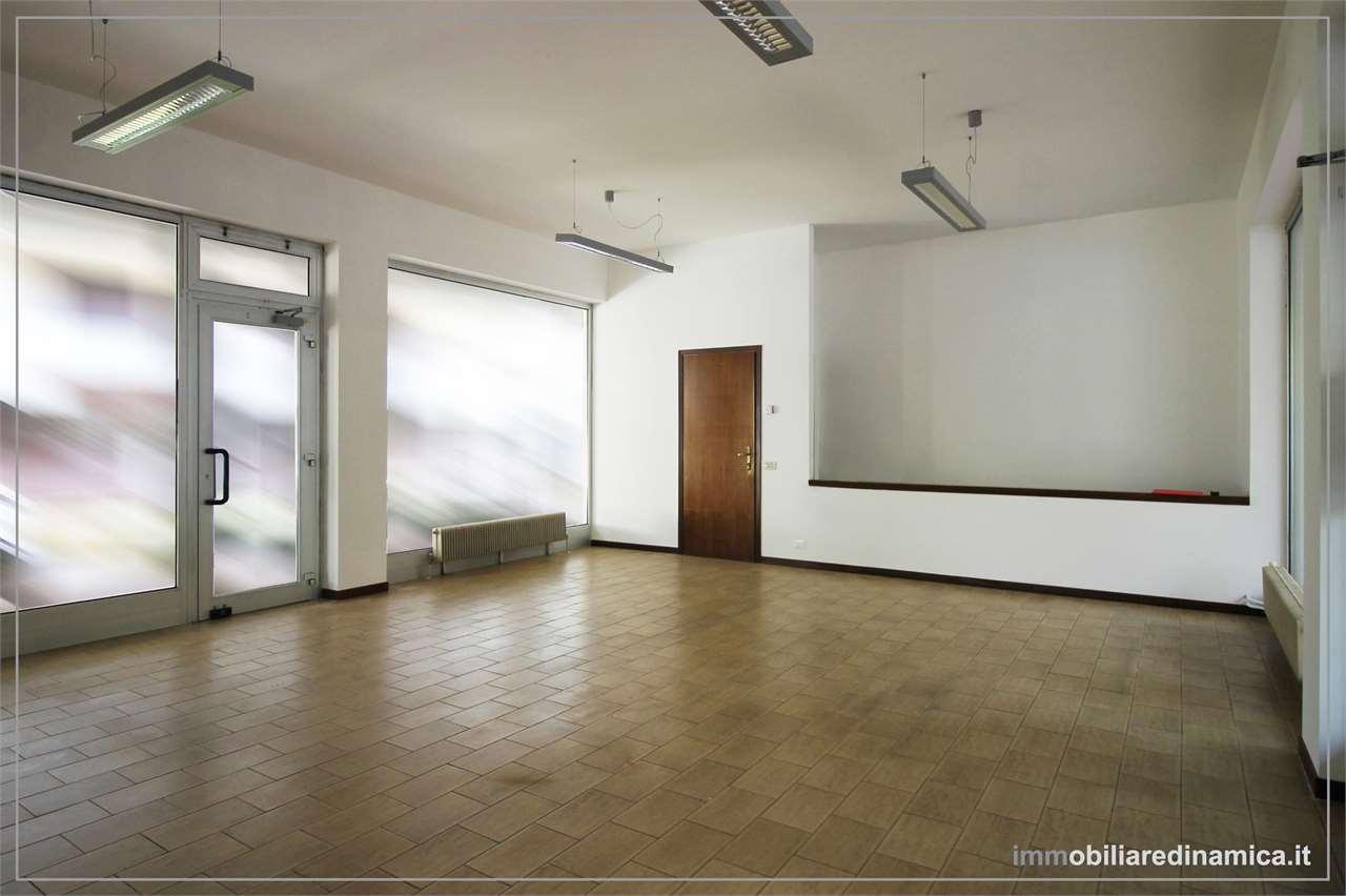Negozio in Viale Friuli, Conegliano - Foto 1