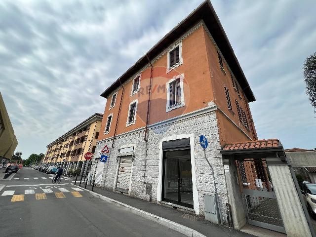 Geschäft in Via Castelli Fiorenza 39, Rho - Foto 1