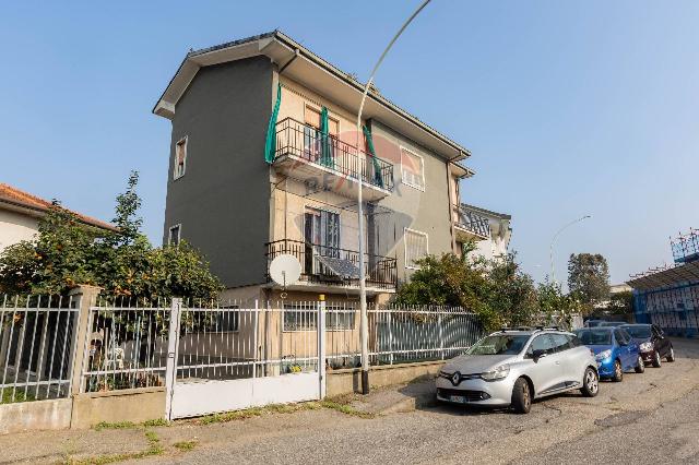 Villa in Via Bollini 12, Abbiategrasso - Foto 1