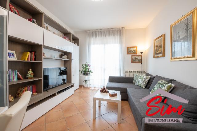 2-room flat in Strada Pubbiette Sn, Cameri - Photo 1