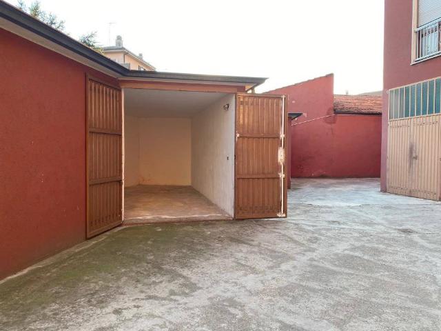 Garage or car box, Piacenza - Photo 1