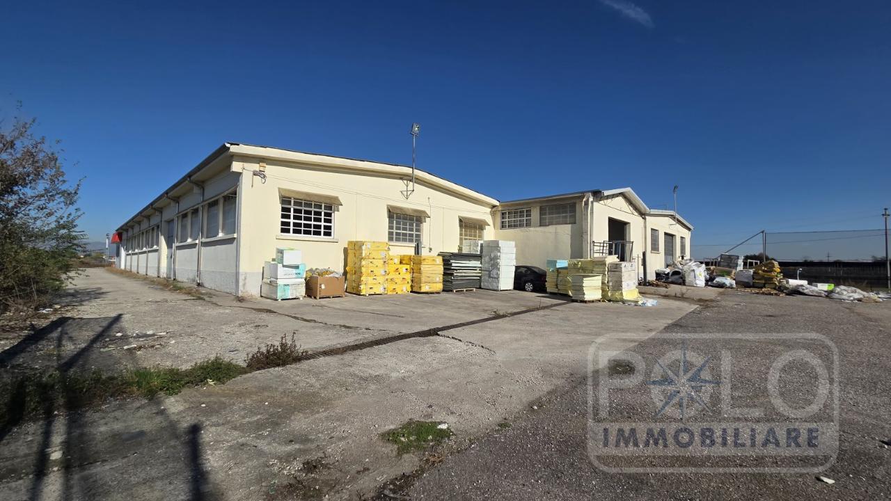 Capannone in , Sommacampagna, {3} - Foto 1