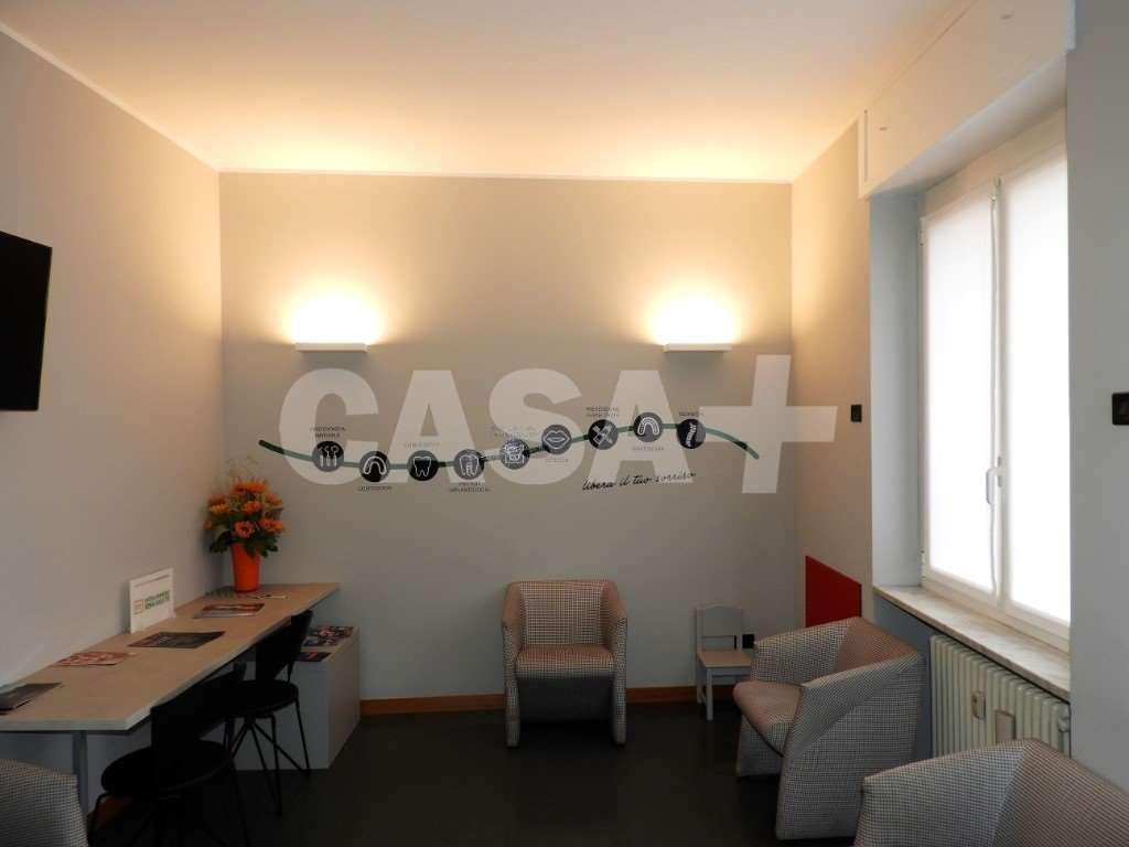 Ufficio in Piazza della Motta 6, Varese, {3} - Foto 1