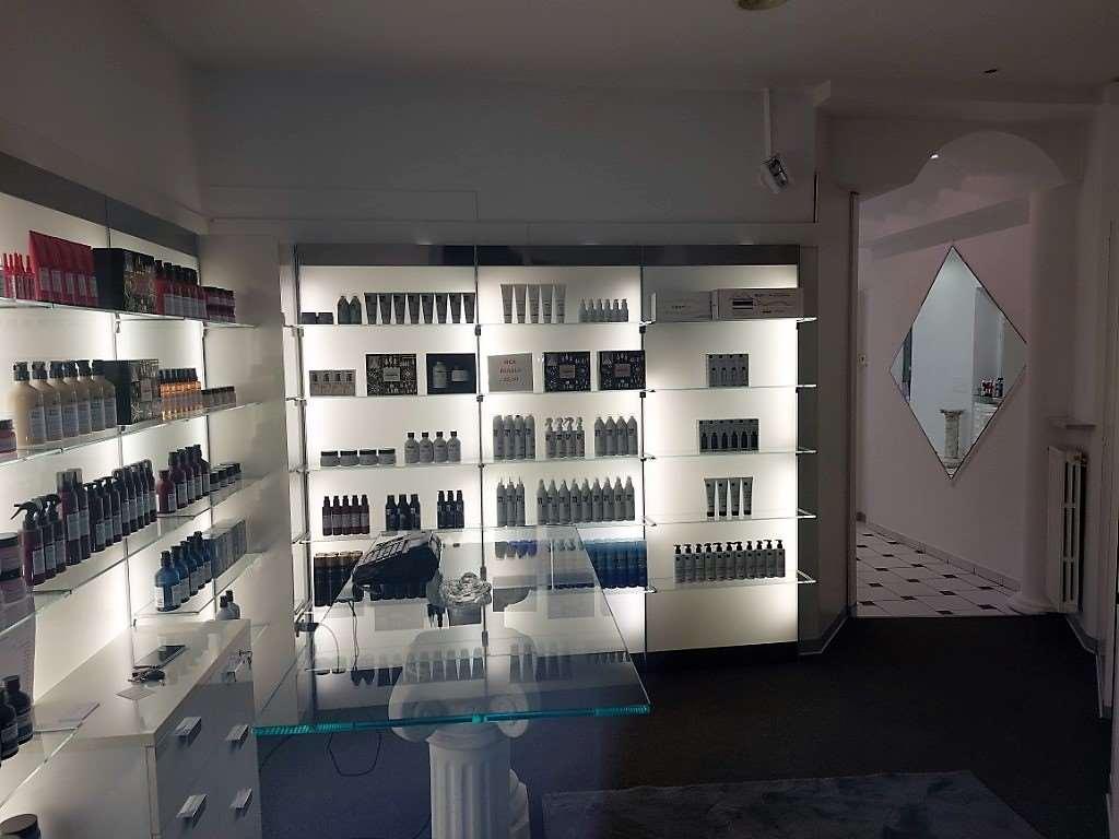 Parrucchiere in , Comerio, {3} - Foto 2
