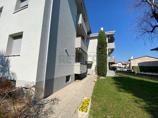 4-room flat, Bassano del Grappa - Photo 1