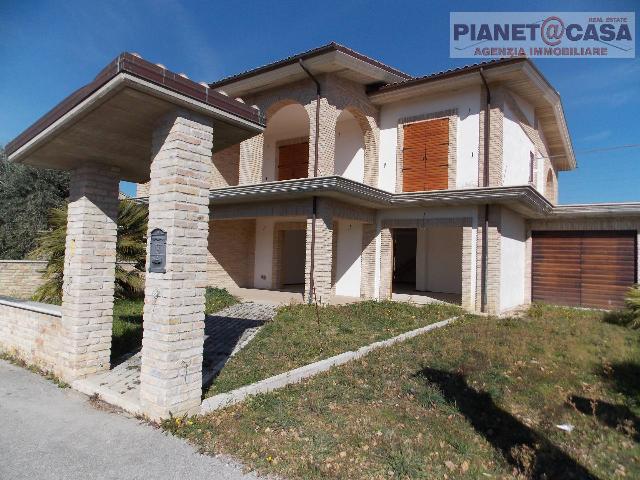 Villa in Via San Silvestro, Colli del Tronto - Foto 1