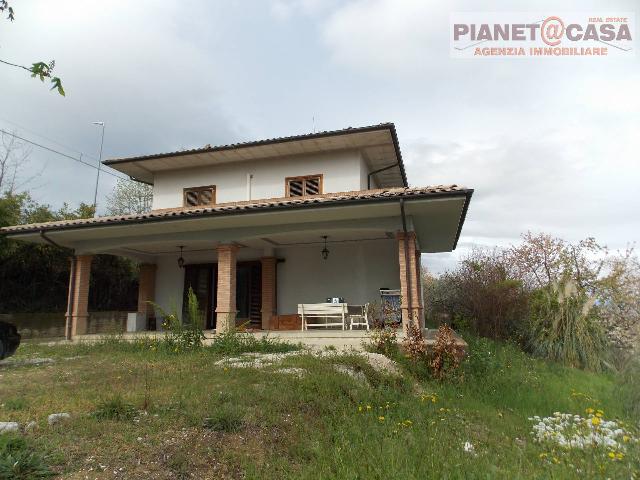 Detached house in Contrada dell' Olmo, Controguerra - Photo 1