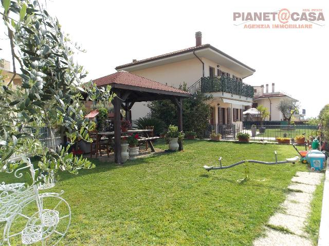 4-room flat in Via Pablo Neruda 10, Colli del Tronto - Photo 1