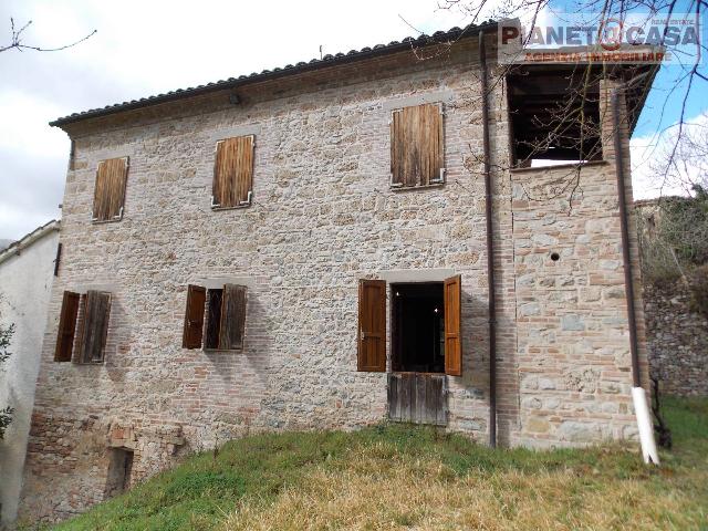 Casa indipendente in Contrada Gattari di Garulla, Sarnano - Foto 1