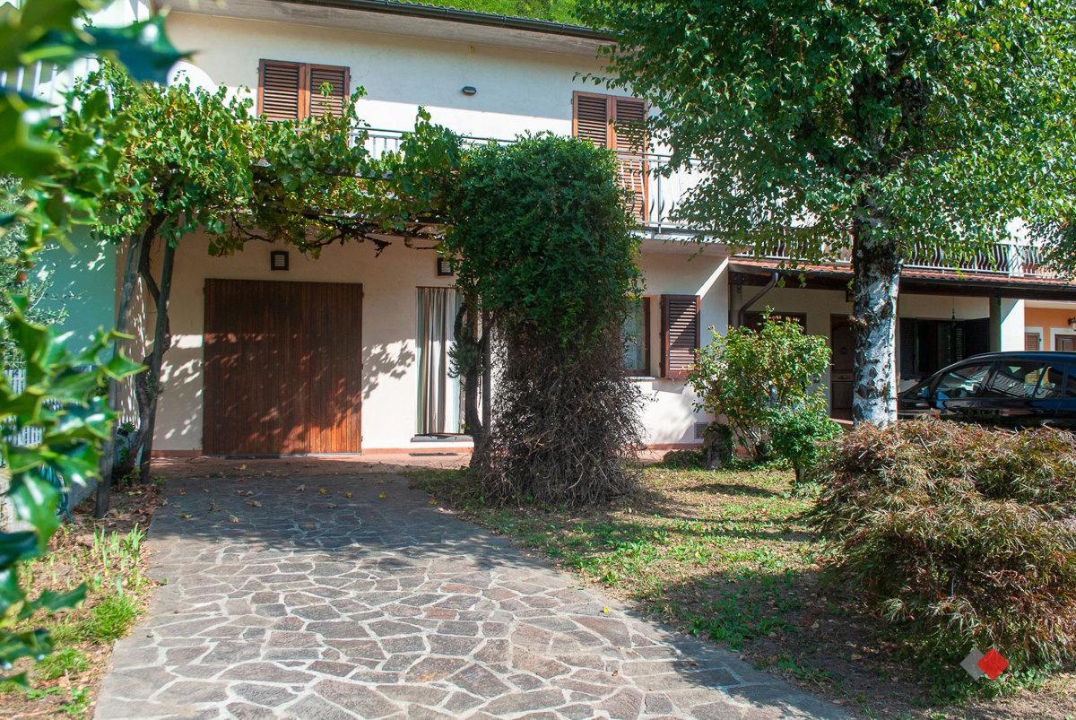 Villa a schiera in vendita a Castelnuovo Di Garfagnana